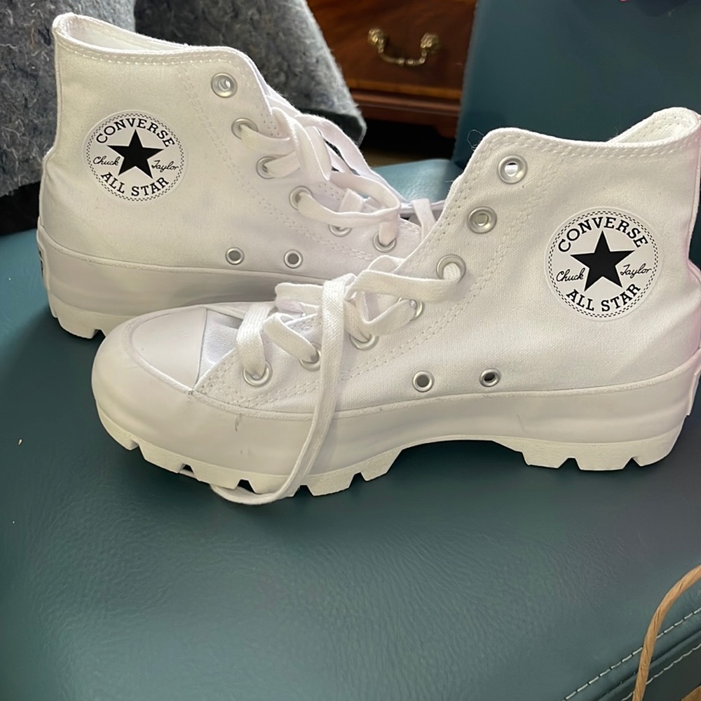 NEW white converse
